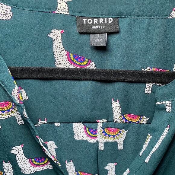 Torrid Harper - Green Llama Print - Quarter Sleeve Shirt - Size 1 - Picture 12 of 14